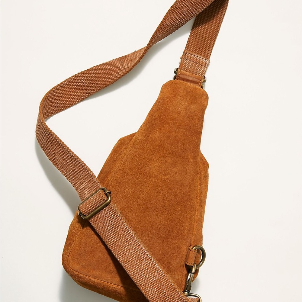 ✨NEW!✨ Free People Hudson Sling Bag - Picture 3 of 7